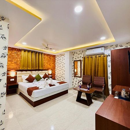 Hotel Golden Crystal Patna  Buitenkant foto