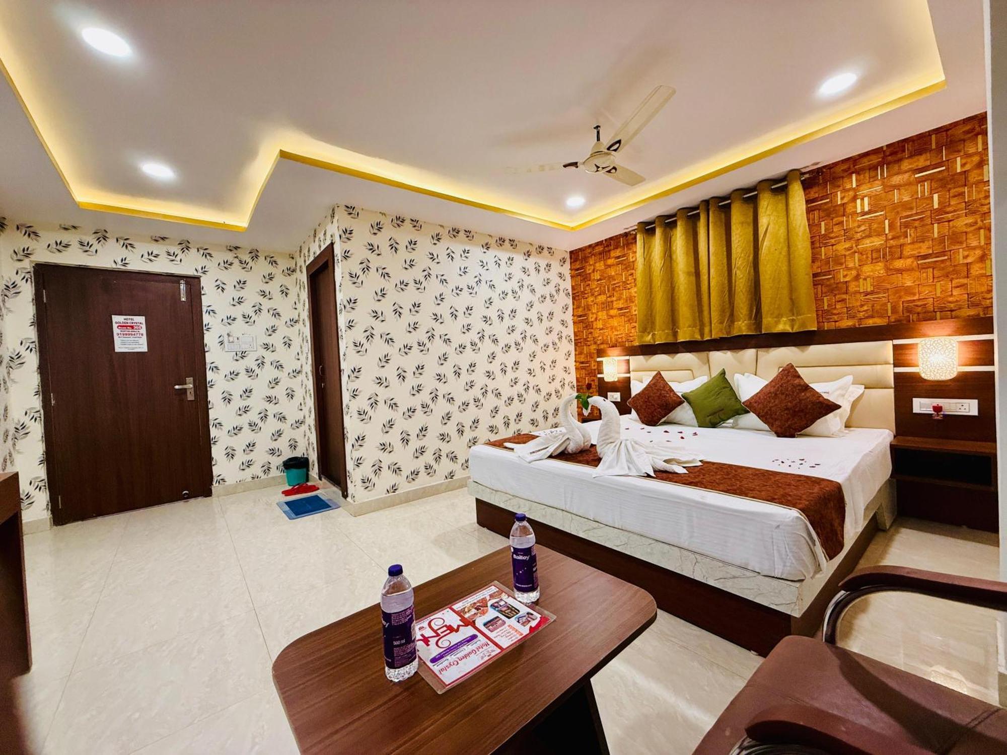 Hotel Golden Crystal Patna  Buitenkant foto