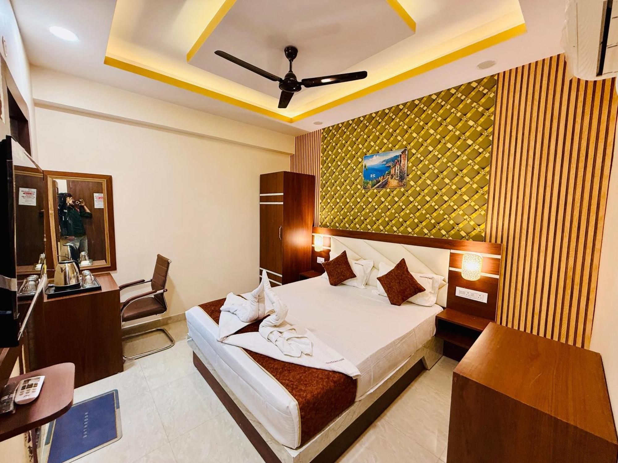 Hotel Golden Crystal Patna  Kamer foto